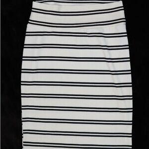 LULAROE Cream Black Stripes Pencil Skirt l Size M